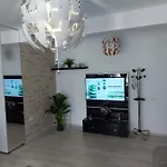Mario Mamaia Nord Plaja Zanzibar *