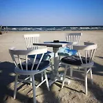 Mario Mamaia Nord Plaja Zanzibar * Năvodari
